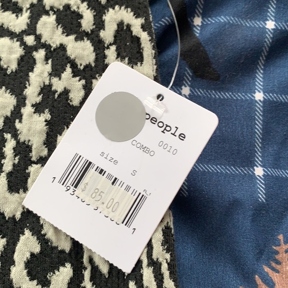 Free people size small top - Picture 4 of 6